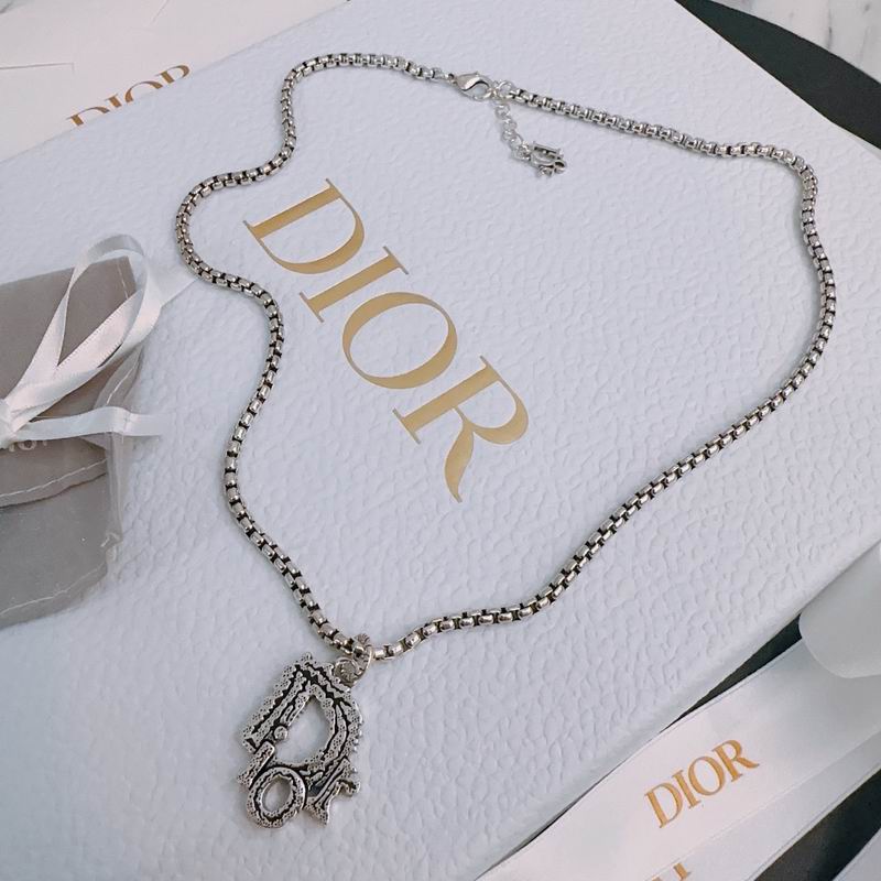 Dior Necklace 04lyr226 (8)